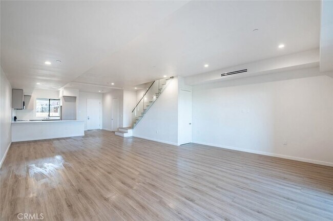 Building Photo - 7341 Valmont St