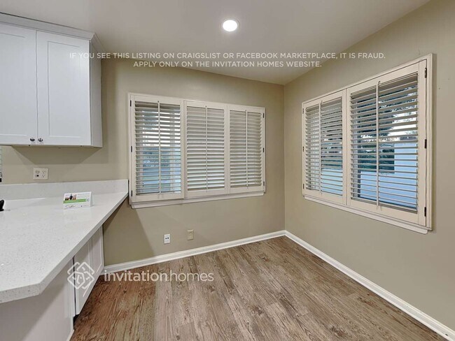 Building Photo - 2882 David St