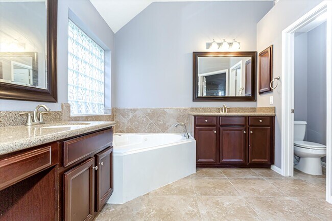 Building Photo - 14322 Baron Creek Ln