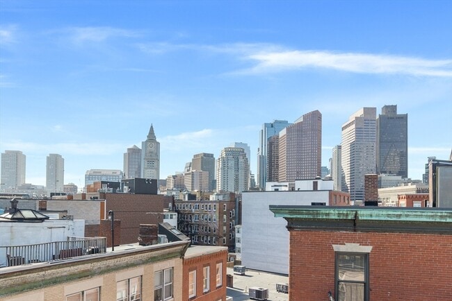 Building Photo - 100 Salem St