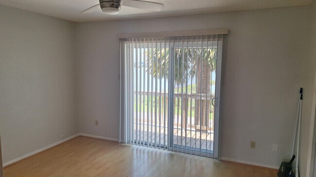 Building Photo - 19 N White Heron Dr
