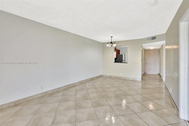 Building Photo - 8720 N Sherman Cir