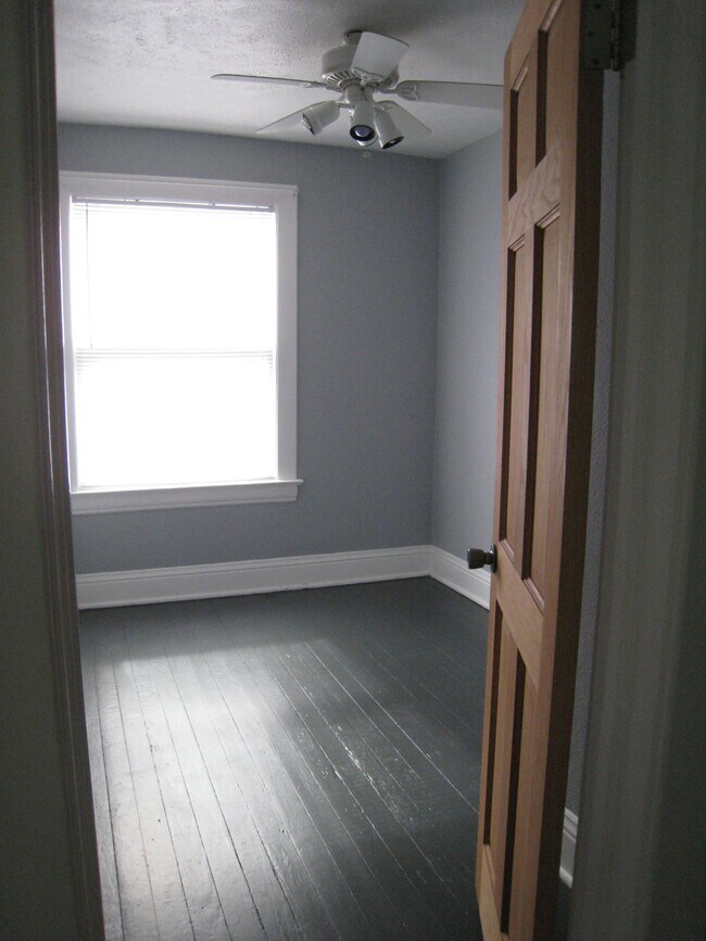 Bedroom 3 - 915 S 33rd St