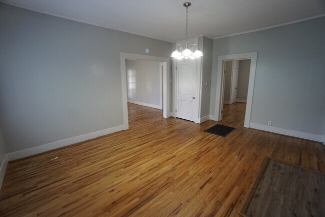 Building Photo - 4335 Jackson St