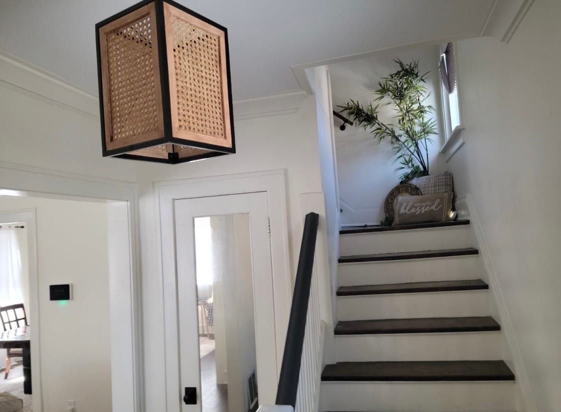 Building Photo - 556 Lincoln St