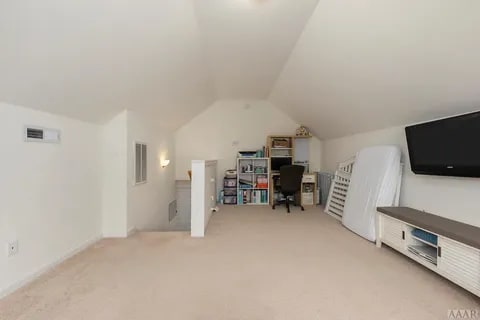 Building Photo - 207 Enchanted Wy