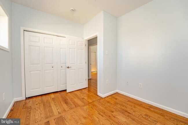 Building Photo - 222 S Rhode Island Ave