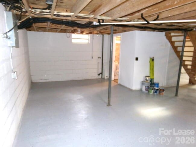 Building Photo - 869 Emerald Shores Rd