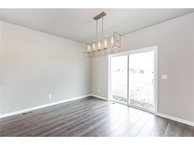 Building Photo - 4743 32nd St S