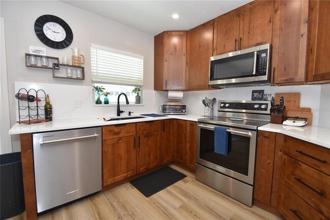 Building Photo - 1 Bedford Dr