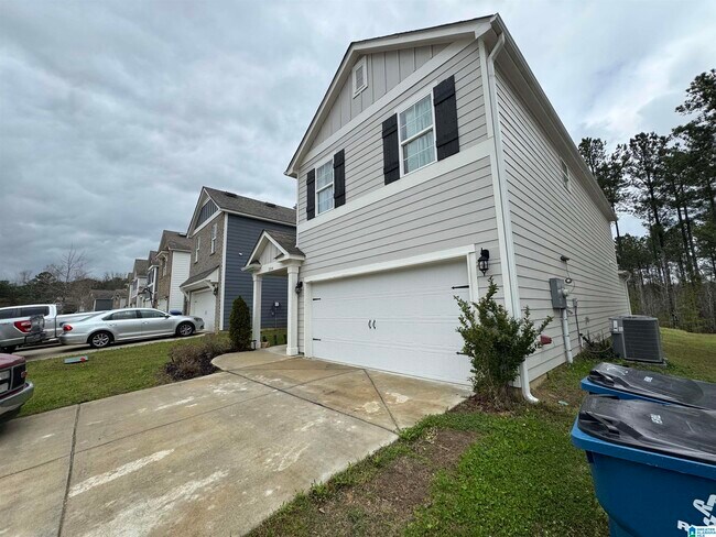 Building Photo - 204 Chelsea Park Rd