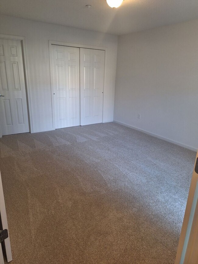 Building Photo - 2 bedroom/ 2 bathroom- Braemar Creek