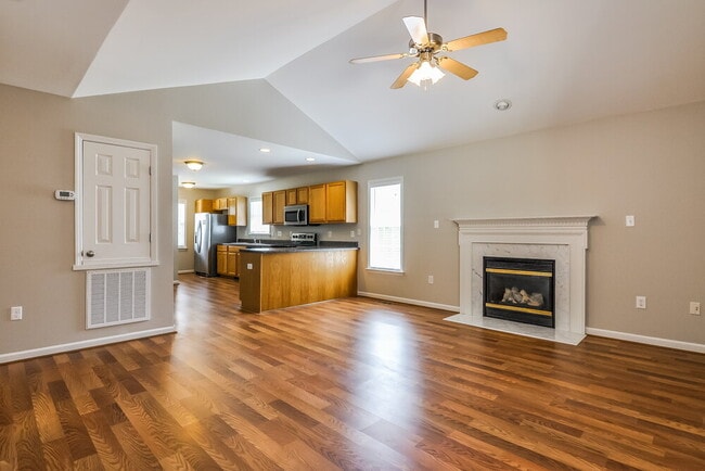 Building Photo - 312 Occidental Dr