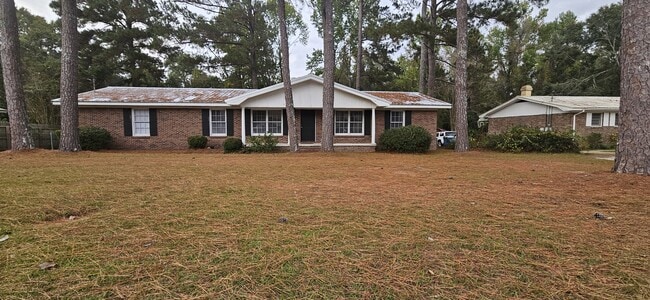 Building Photo - 1616 Randall Rd