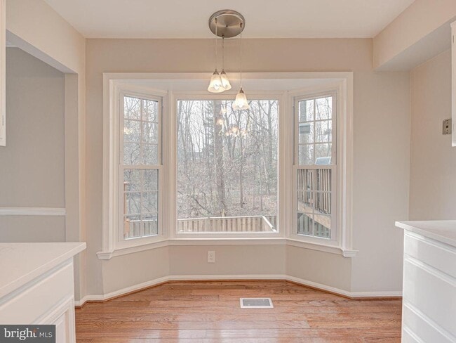 Building Photo - 10332 Mockingbird Pond Ct