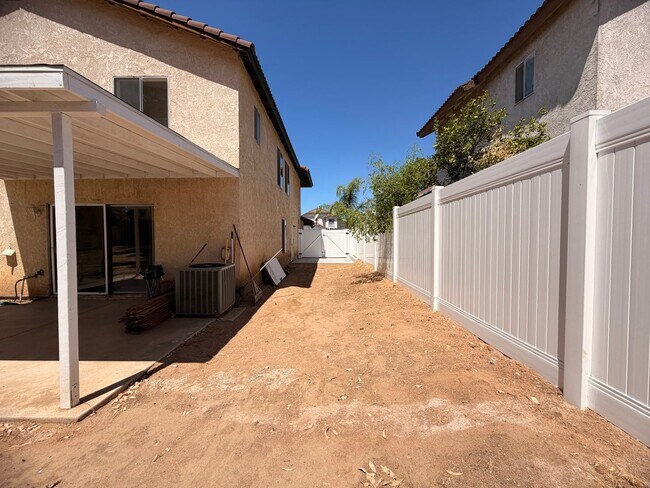 Building Photo - 12658 Heartleaf St