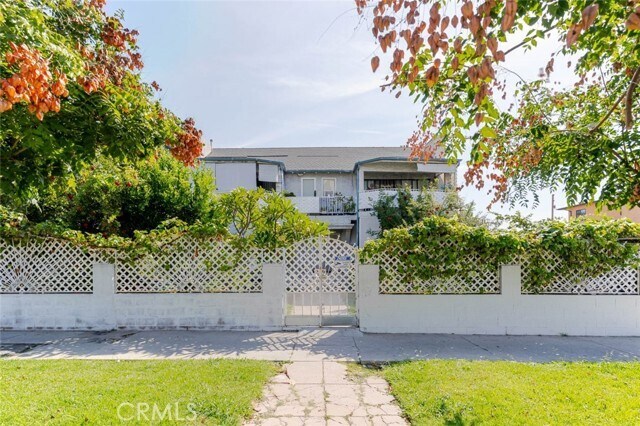 Building Photo - 1716 Winona Blvd