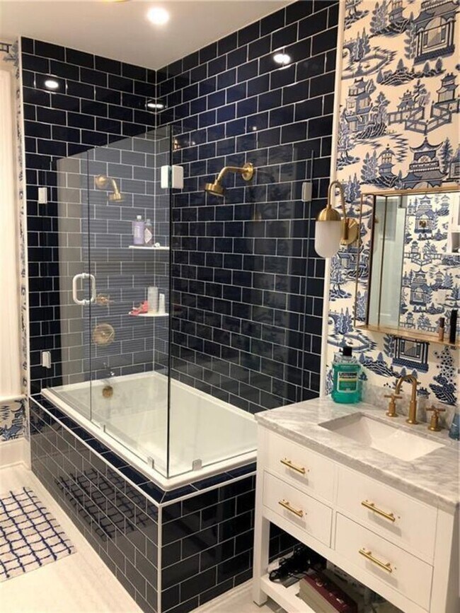 Building Photo - 40 Trumbull St