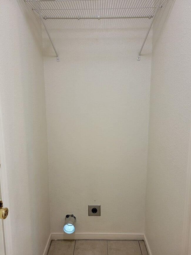 Building Photo - Newly Remodeled 4 BR 2 Bath Next to Harker Heights Community Park!