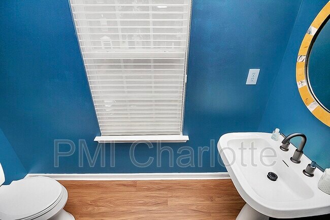 Building Photo - 11503 Destin Ln