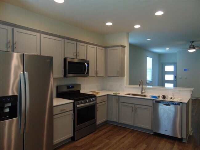 Building Photo - 7707 Jackson Graham Dr