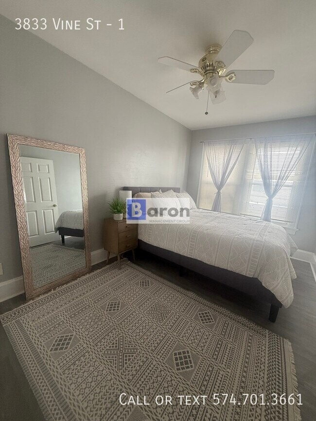 Building Photo - 3833 Vine St