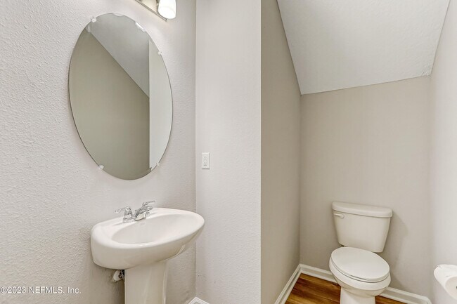 Building Photo - 278 Holly Forest Dr