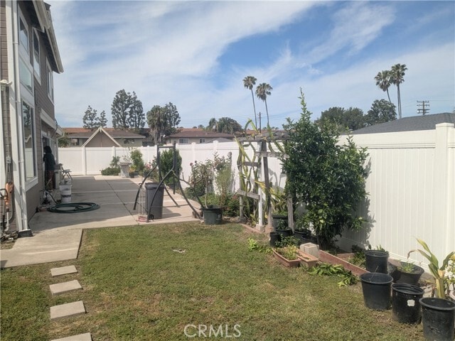 Building Photo - 820 N Justin Pl