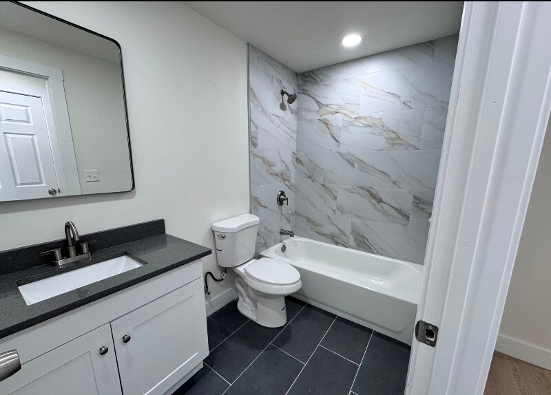 Building Photo - 14541 Juniper Shade Dr
