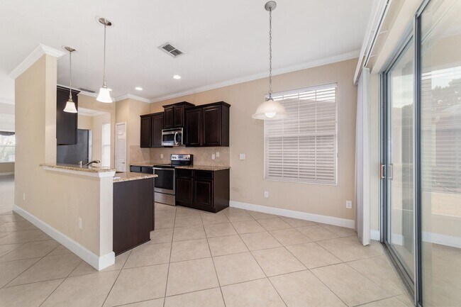 Building Photo - 6606 SW 91st Cir