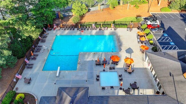 Building Photo - 11215 Highfield Chase Dr