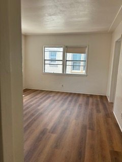 Building Photo - 4261 1/2 Garthwaite Ave
