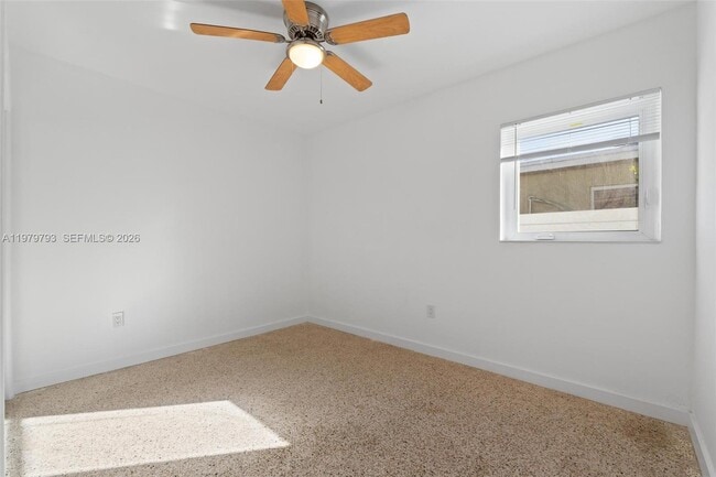 Building Photo - 201 NE 169th St