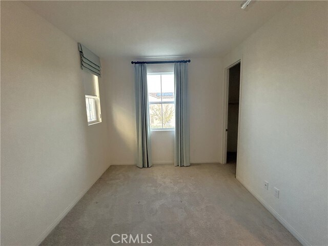 Building Photo - 16134 Paddock Ave