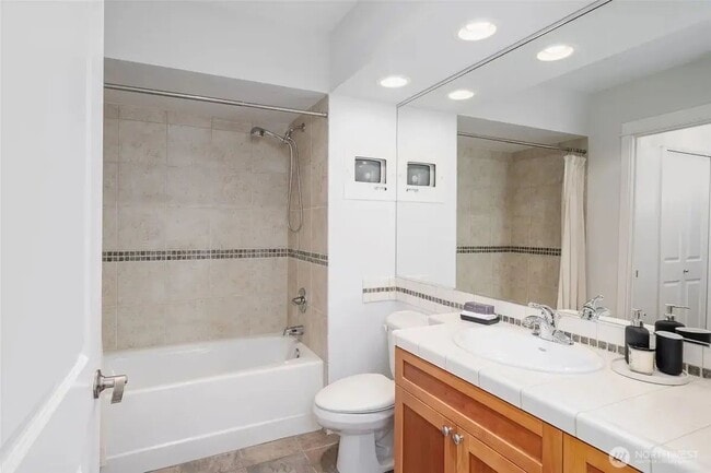 Building Photo - Seattle, WA 98107