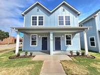 Building Photo - 730 S Weenonah Ave