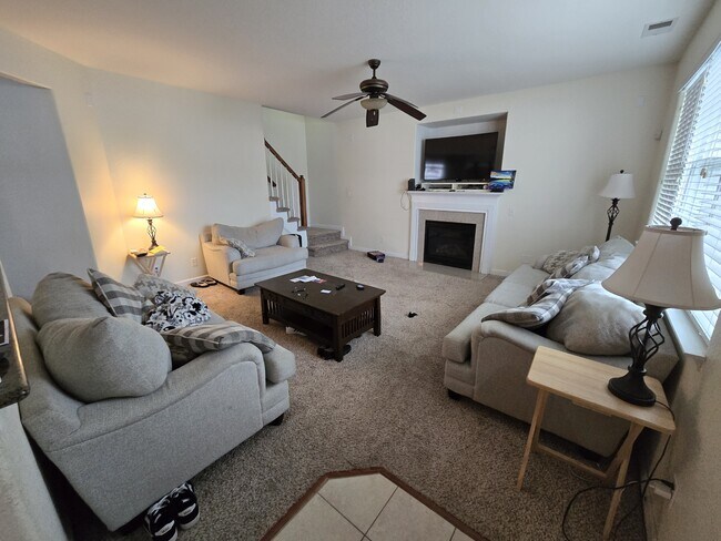 Building Photo - 2009 Breck Ave