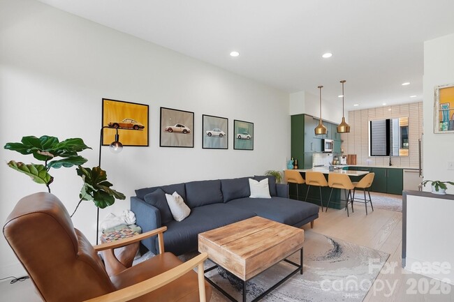 Building Photo - 1003 Zinc Ln