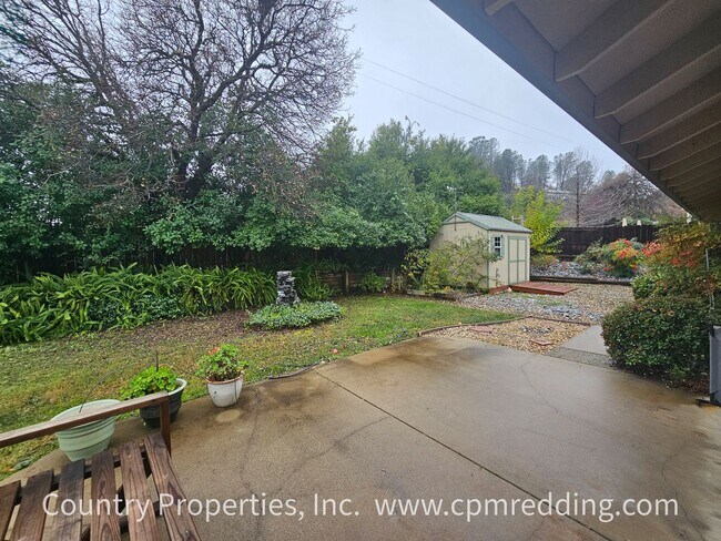 Building Photo - Spacious 4-Bedroom Home in Mary Lake Neighborhood Available January 15th!