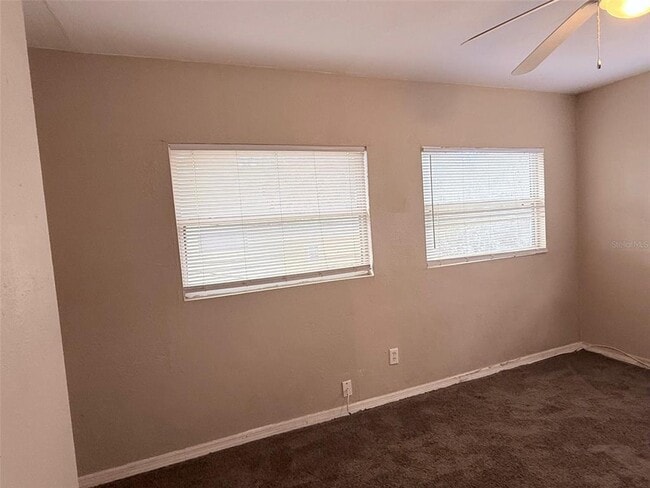 Building Photo - 986 22nd Ave S