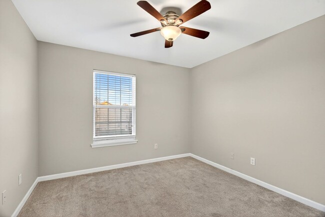 Building Photo - Available for Rent Now! Beautiful 2-Bedroom, 2-Bath Condo in a Prime Location!