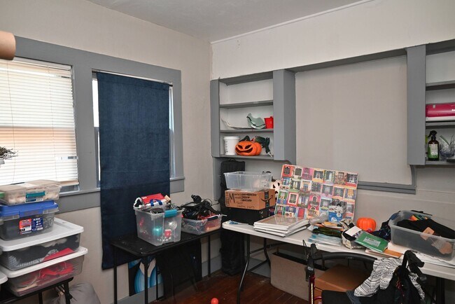 Building Photo - Charming 3 Bed 1 Bath in Hospital District