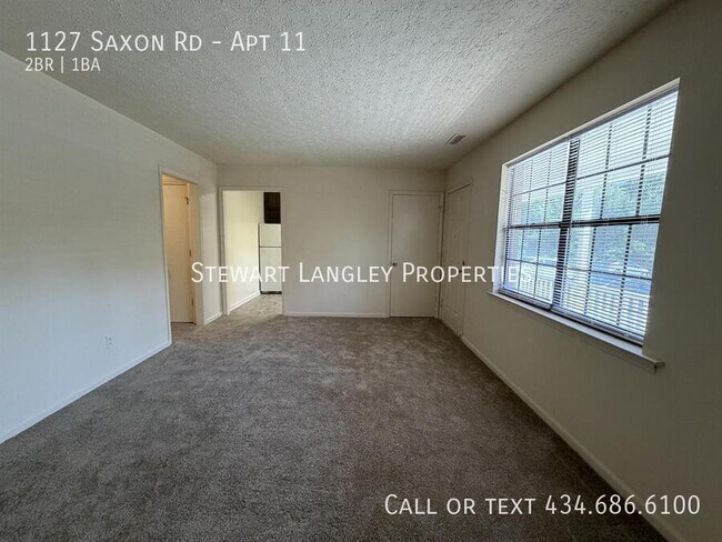 Building Photo - 1127 Saxon Rd