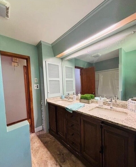Building Photo - 4932 Lair Dr