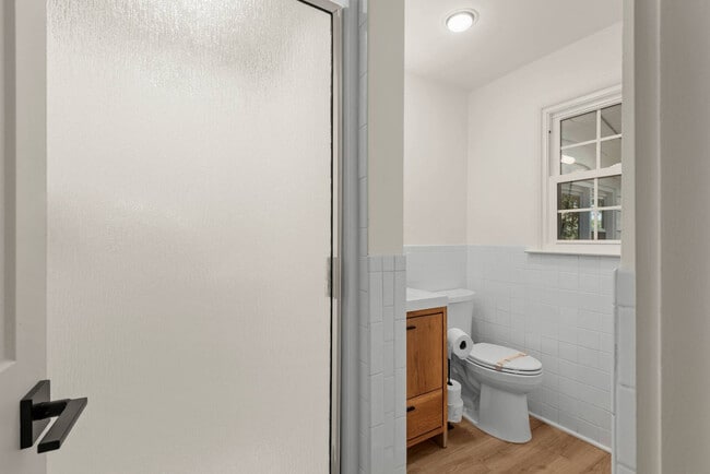 Building Photo - 125 Little Willow Cir