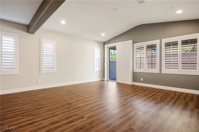 Building Photo - 632 Cultures St