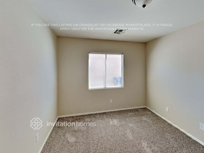 Building Photo - 12614 W Ash St