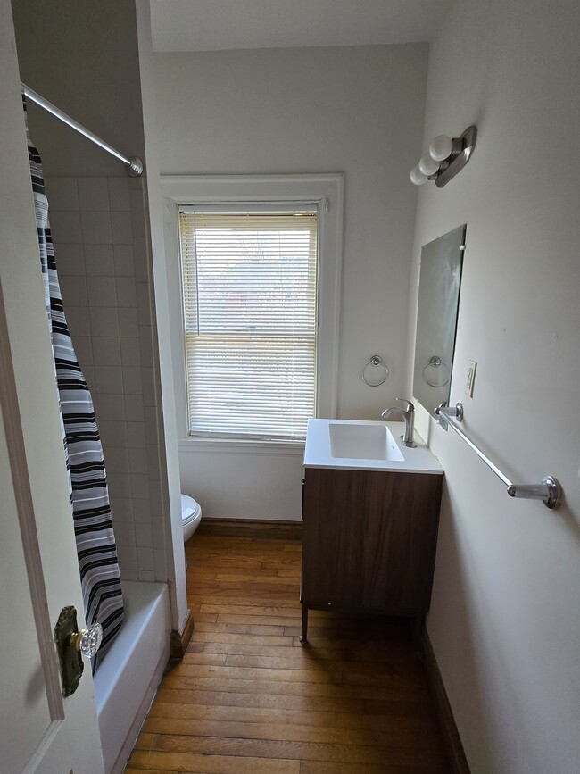 Building Photo - 4235 Trumbull