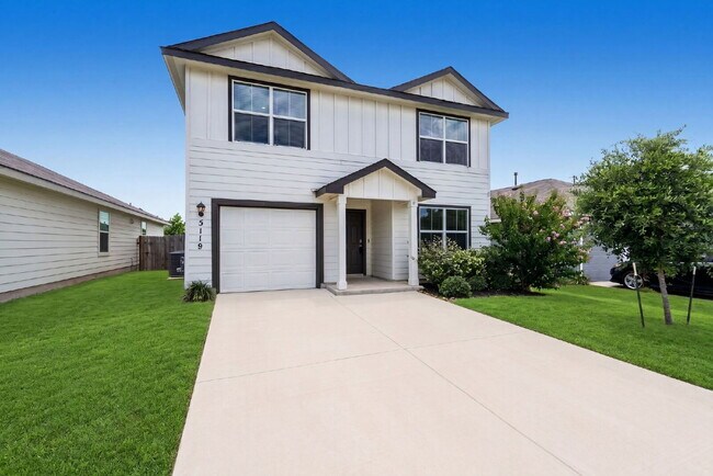 Building Photo - RESORT STYLE AMENITIES!! Multiple Pools. Lazy River. Splash Pad and Water Slides. Fitness Center....