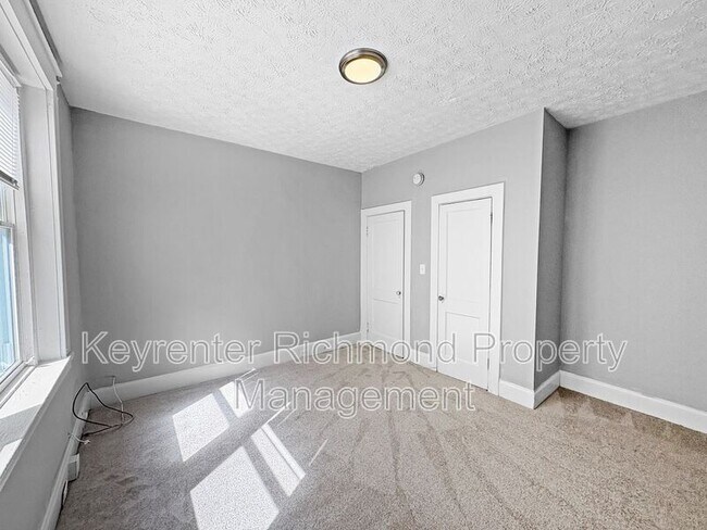 Building Photo - 3425 Carolina Ave
